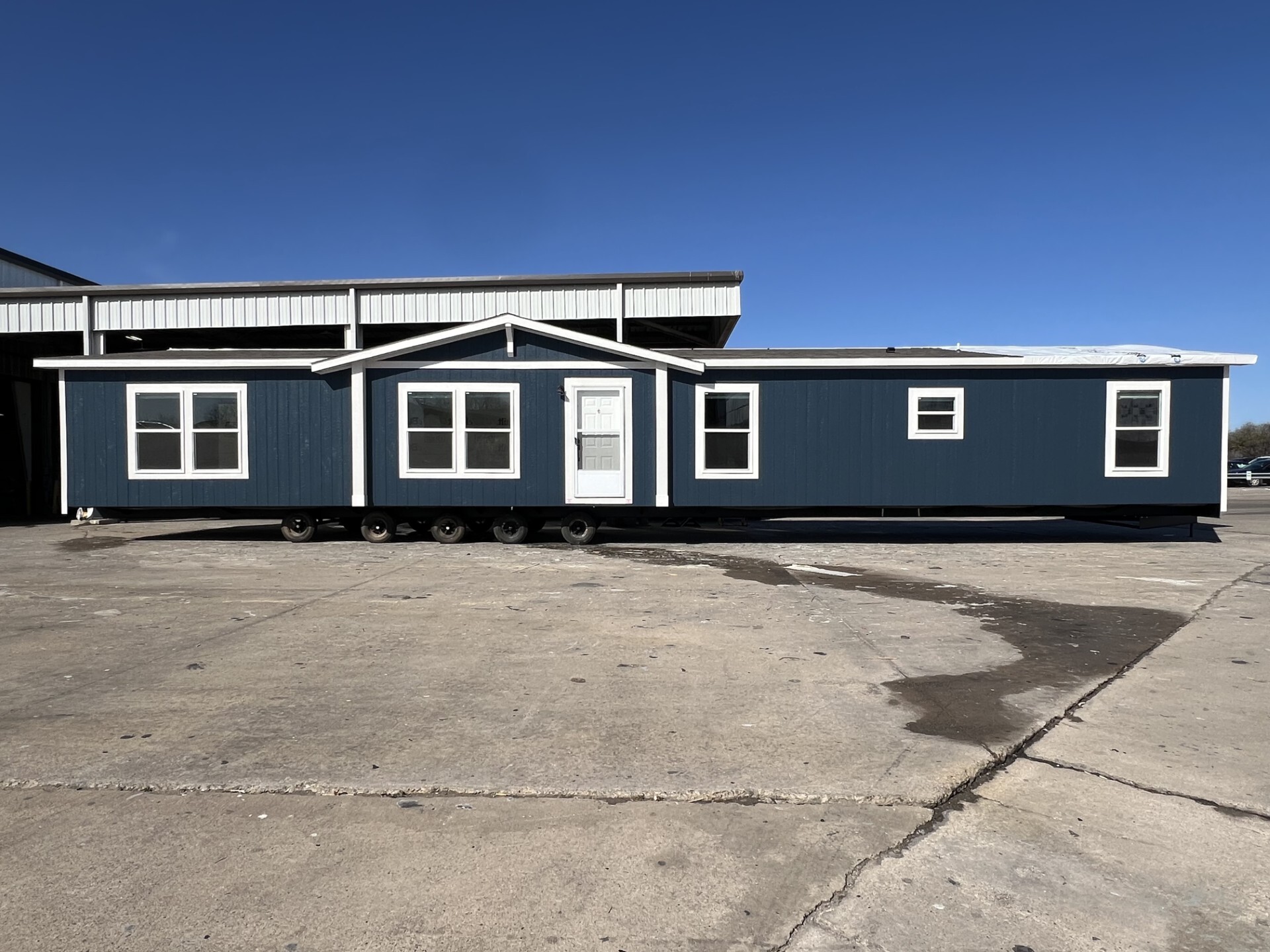 18' Cut Thru Dormer with Columns - Smart Panel Upgrade